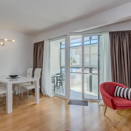 Paparazzi * Сплит