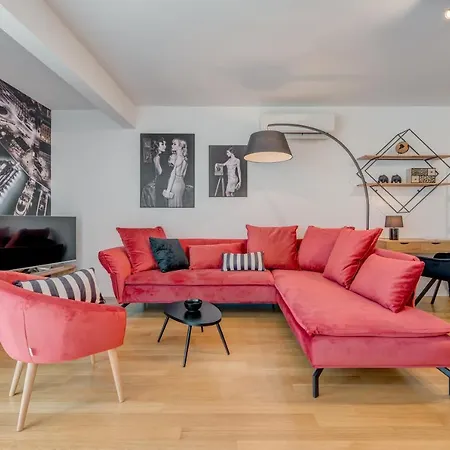 Апартаменты Paparazzi *